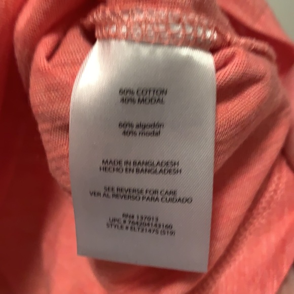 Eddie Bauer salmon colored scoop neck T-shirt size small - Picture 4 of 5